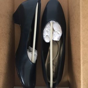 Hush Puppies, Soft Style Elegance Dress Shoes